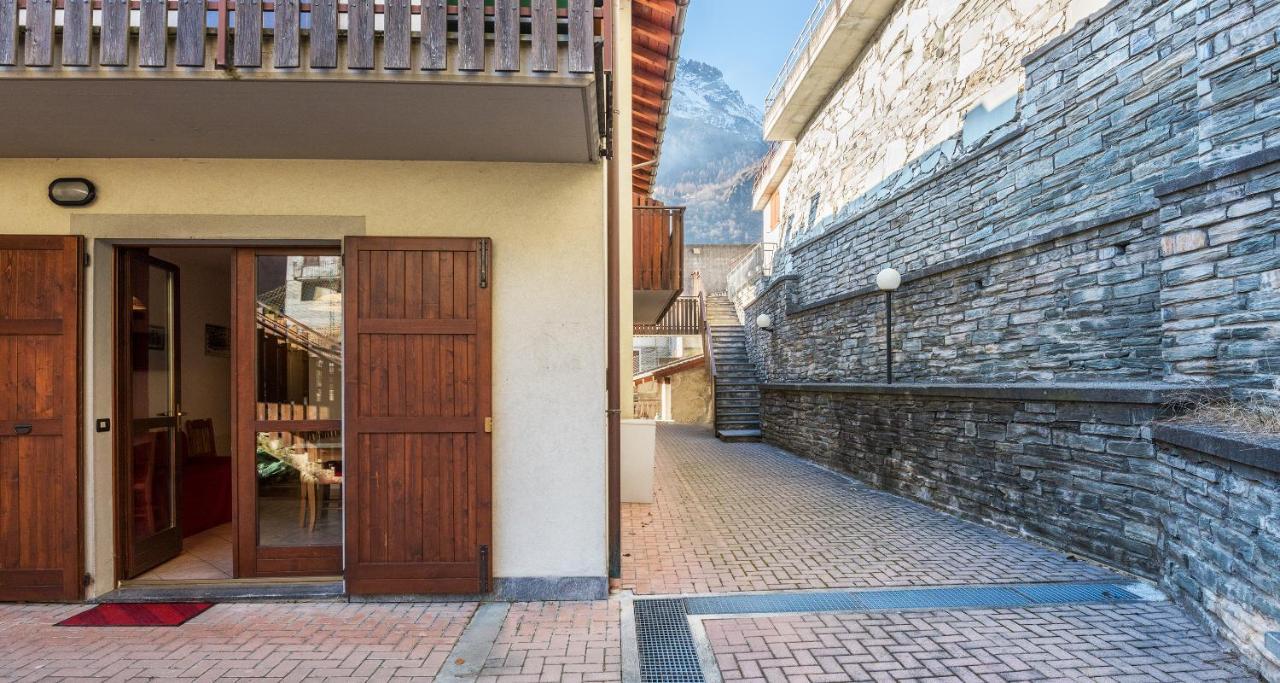 Lanterna Apartments Chiesa in Valmalenco Exterior photo