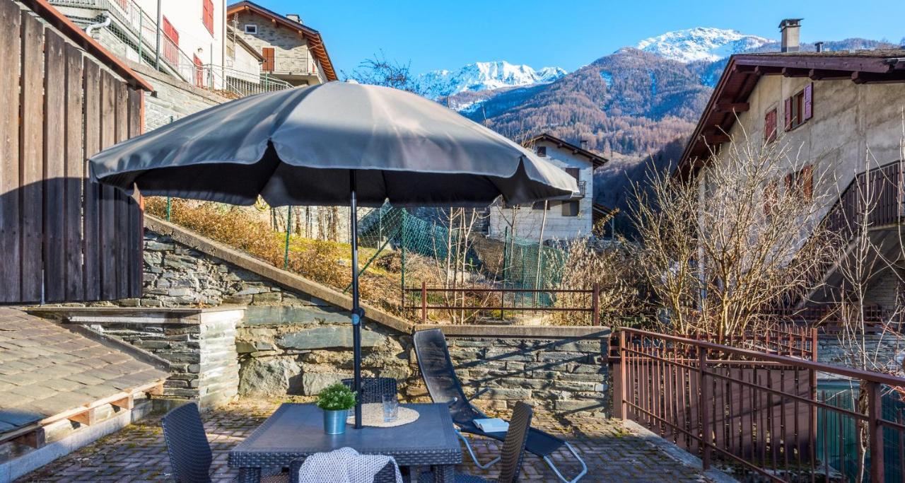 Lanterna Apartments Chiesa in Valmalenco Exterior photo