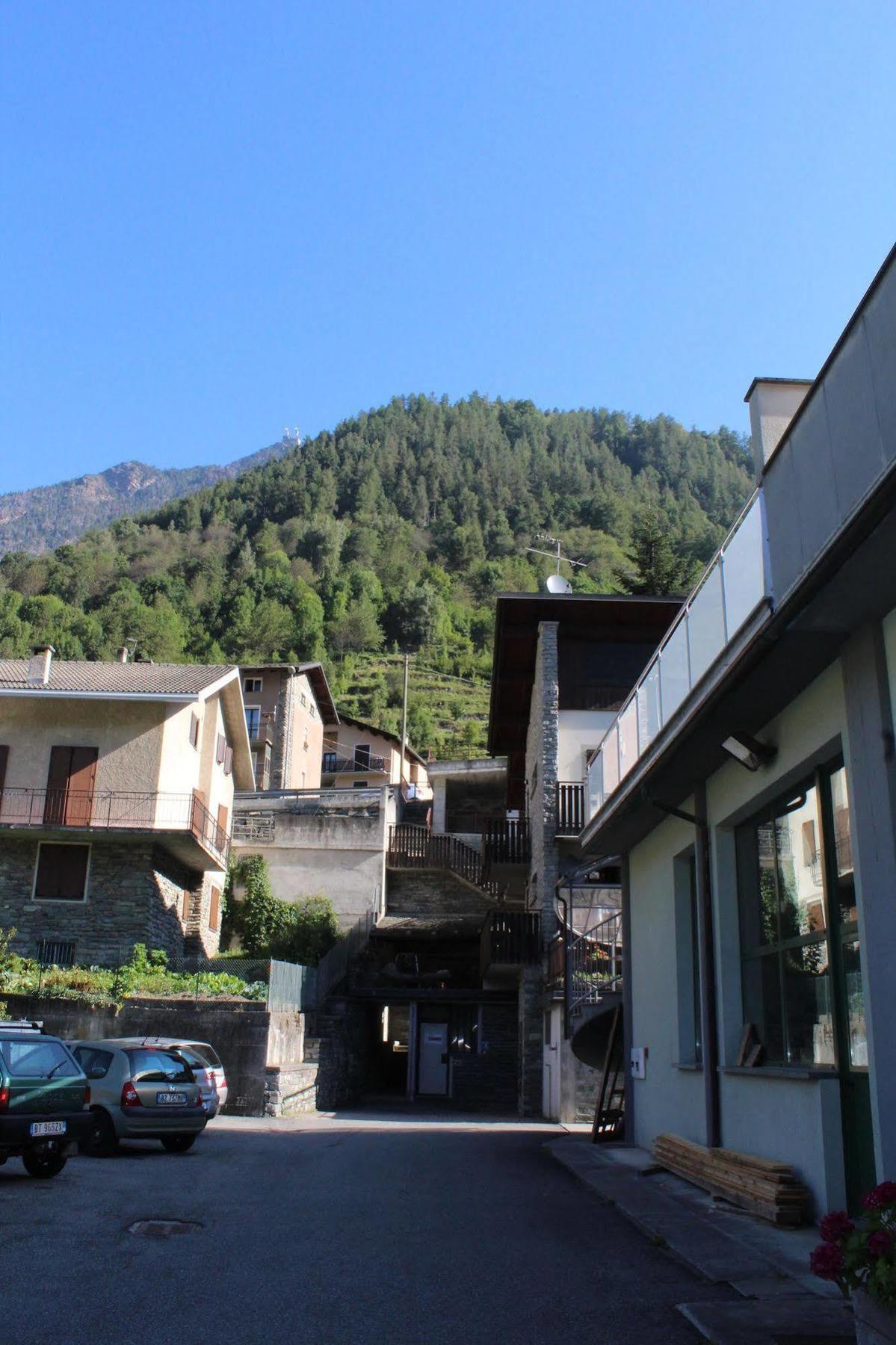 Lanterna Apartments Chiesa in Valmalenco Exterior photo